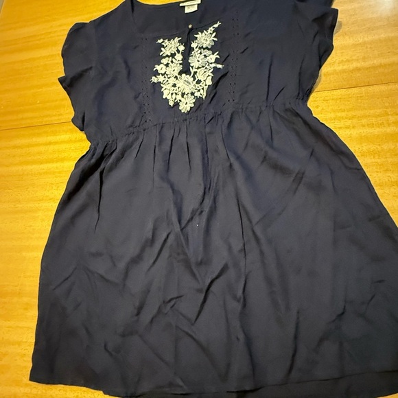 Navy Blue Embroidered Women's Maternity Top - Picture 7 of 7